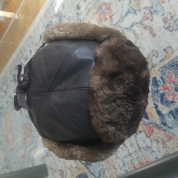 Accessories - Sheared Beaver And Leather Trooper Trapper RCMP Quilted Hat